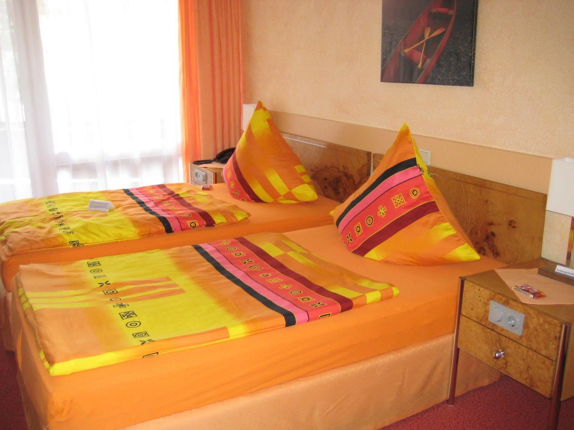 نيوفيد Stadthotel-Garni المظهر الخارجي الصورة