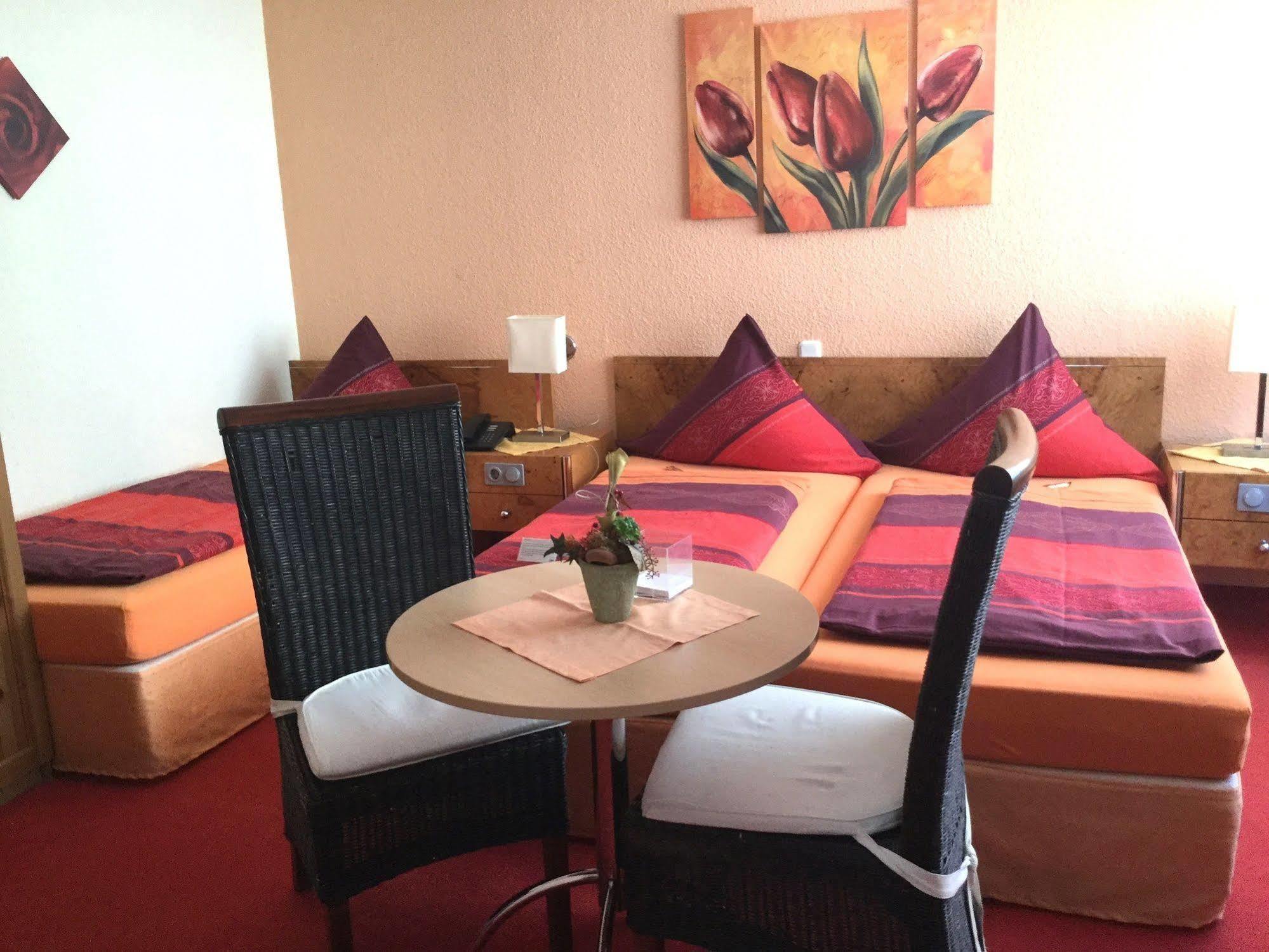 نيوفيد Stadthotel-Garni المظهر الخارجي الصورة